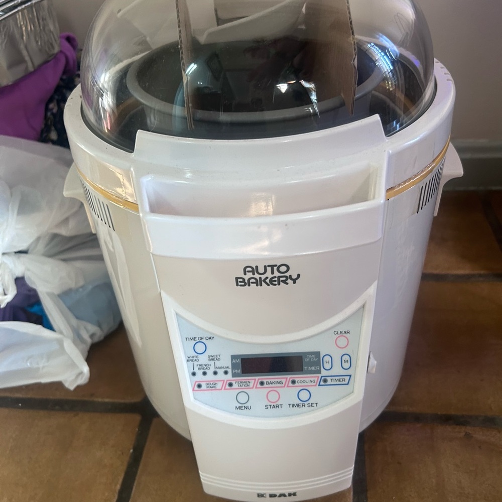 White Auto Bakery Bread Maker